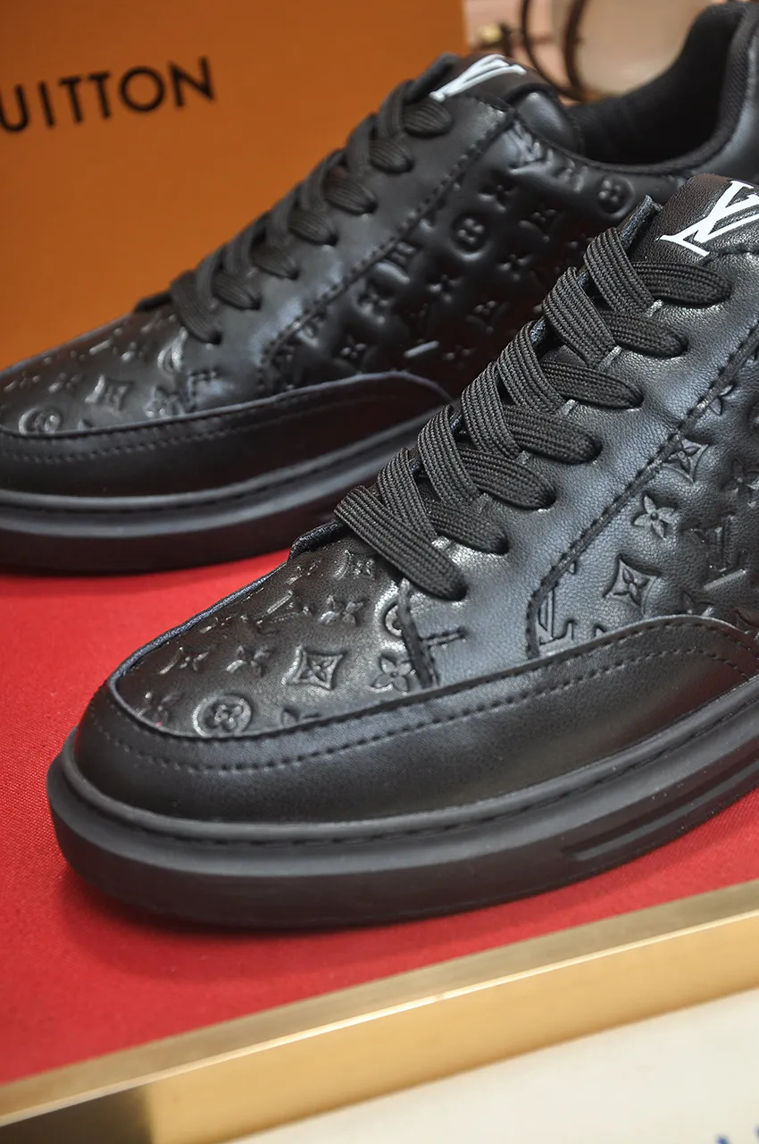 Men's shoes💰440💶【LOUIS VUITTON】Same model from LV.Louis Vuitton official website [satisfied] original single hot model LV original factory cowhide material👑1:1 original plate sheepskin lining, body accessories one-to-one molding💪 counter quality 🙏 Dear friends, if you still worry about wearing matching shoes💋, then these shoes are your best choice🎁🎁! 38-45 (45 is custom-made and cannot be returned or exchanged)